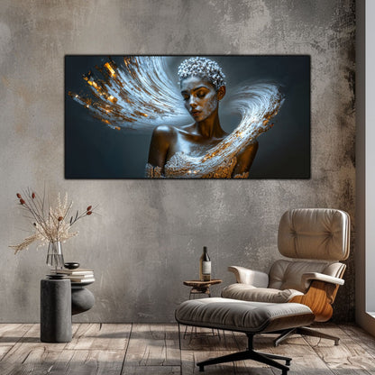 Tablou decorativ Beyond cu figură feminină argintie și lumină explozivă pe perete de beton cu fotoliu gri