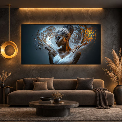 Tablou Elegant Living cu portret feminin și halou circular din argint și aur, expus deasupra unei canapele într-un interior antracit